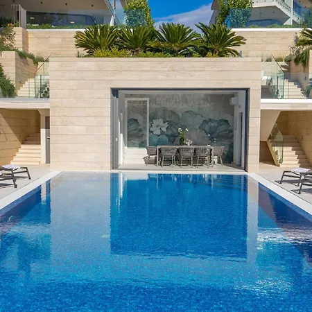 Apartment Stunning In Krk With House Sea View