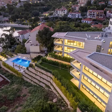 Apartment Stunning In Krk With House Sea View