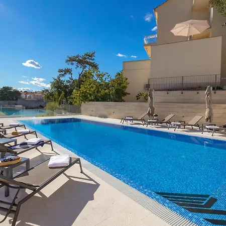 Stunning In Krk With House Sea View Apartment Krk Town