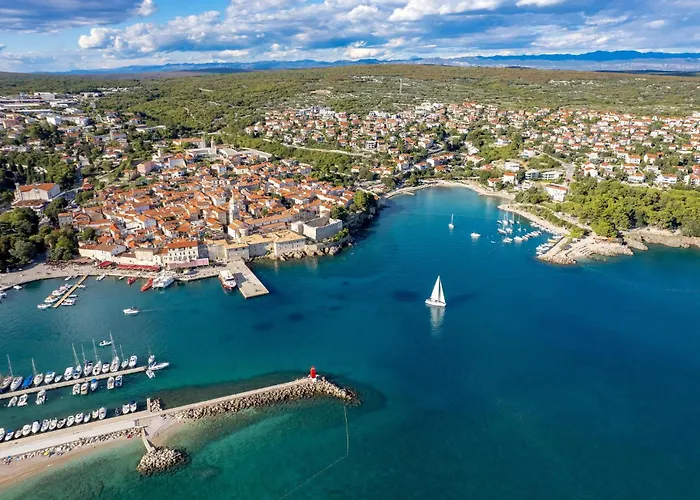 Awesome In Krk With Wifi 아파트 *