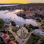 Apartment Pet Friendly In Krk With Wifi *