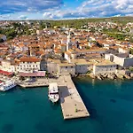 Apartment Pet Friendly In Krk With Wifi *